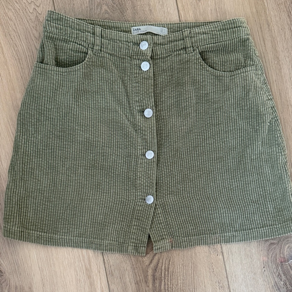 Zara Green Button-Front Mini Skirt